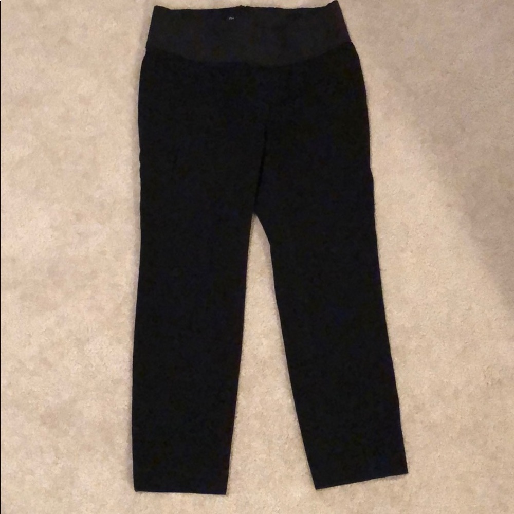 Gap Maternity cropped dress pant